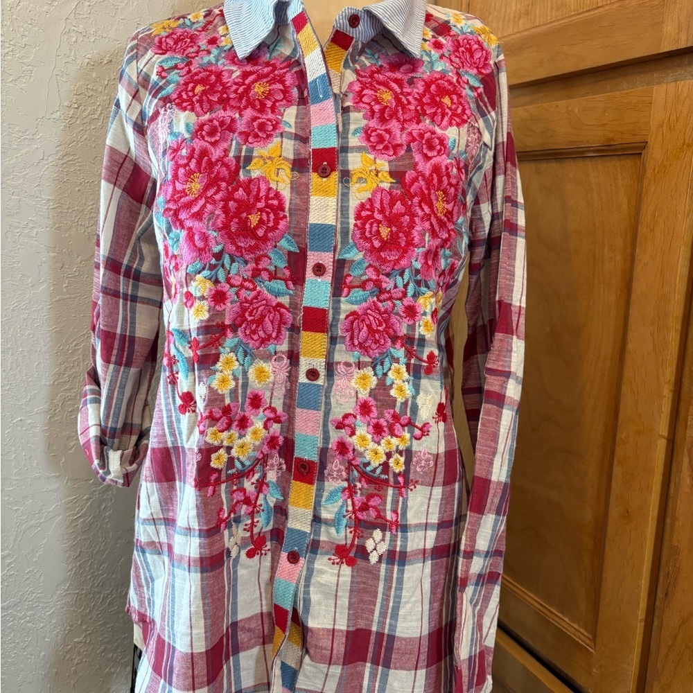 NWT‎ Savanna Jane Blue and Red Plaid Shirt Small